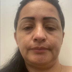 Meet your Posher, Adriana